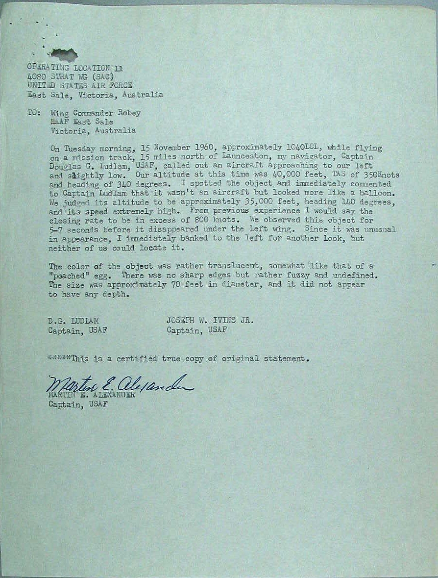 UFO Sighting Report By USAF at Australian Air Force Base,  15 Nov. 1960