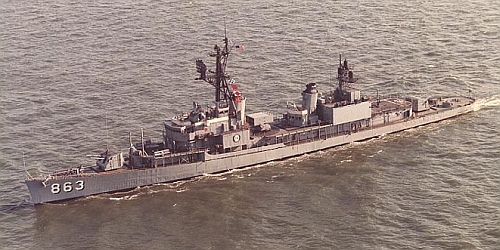 USS Steinaker DD-863 on Chesapeake Bay, fall of 1974.