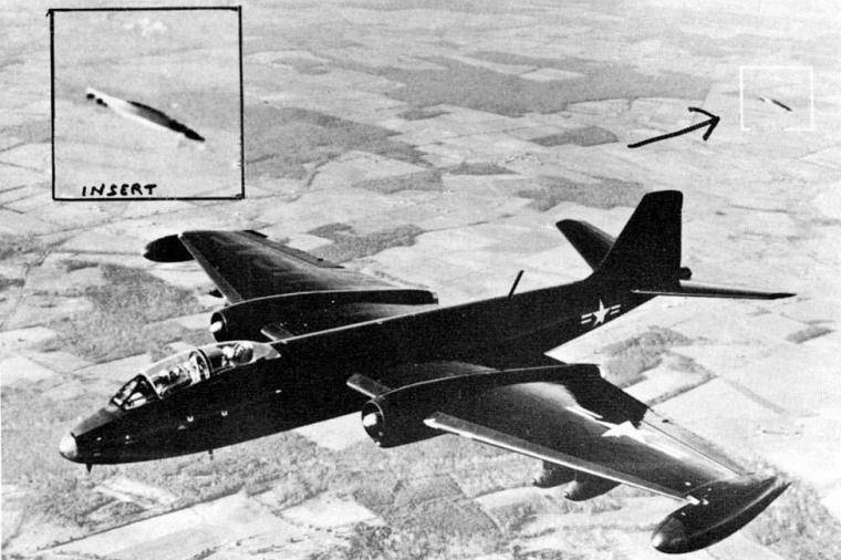 B-57 Bomber 1954 Edwards AFB UFO