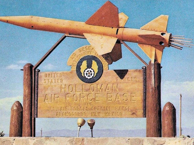 Holloman AFB Base Sign
